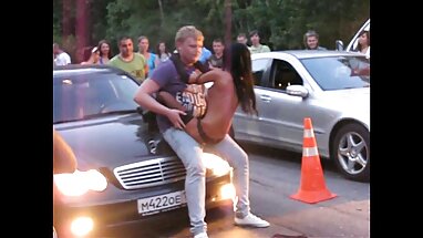 Baba-herkes bu gizli porno filmi sınıfta.